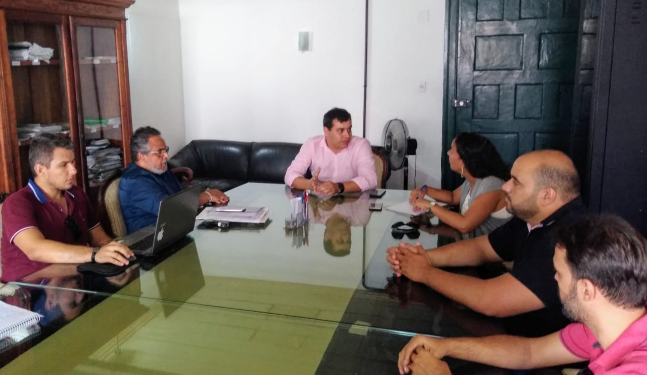 Vereador Mateus Passos apresenta ao Ipac projeto final para reforma da Câmara.